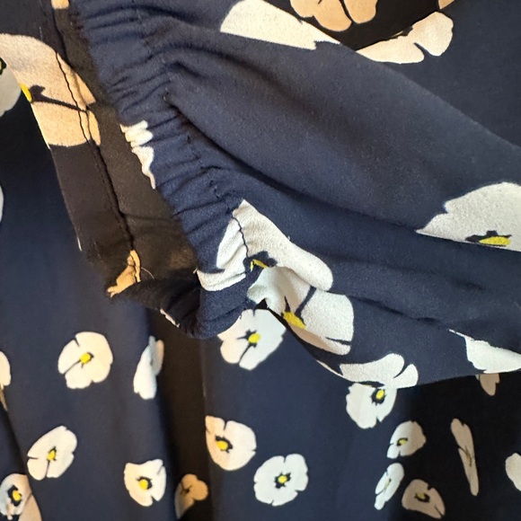 CAbi Navy Blouse with White Floral Design - Picture 4 of 4